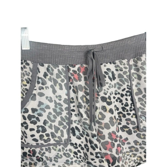 Secret Treasures Animal Leopard Print Sleep Shorts Soft Sz Small 4/6 White - Picture 7 of 8